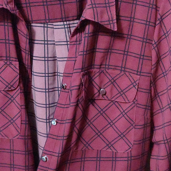 Dark red button up - Picture 2 of 3
